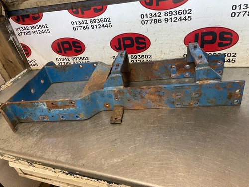 Front frame section chassis - front,