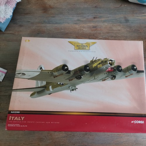 Corgi aviation archive b17 - corgi,