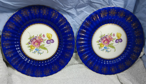 Royal victoria pottery plate - pottery,