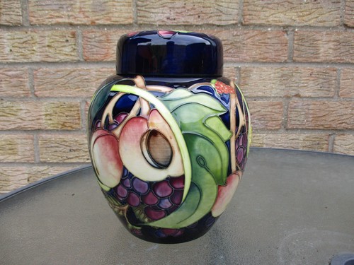 Moorcroft large queens choice - moorcroft,