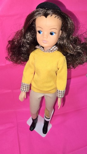 Early 80s sindy doll - 80s,