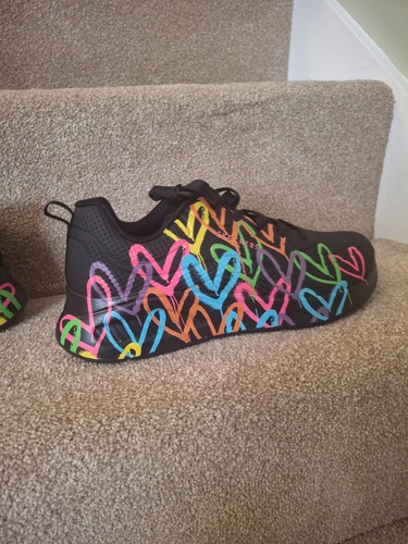Very striking sketchers size - very, 5