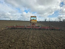 KONGSKILDE 9 Metre Trailed Folding Springtine Cultivator