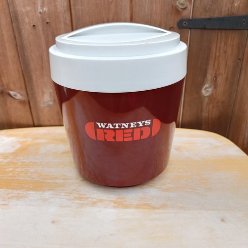 Watneys red barrel - red, stewart