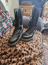 Dr Martens Doc Martens Boots