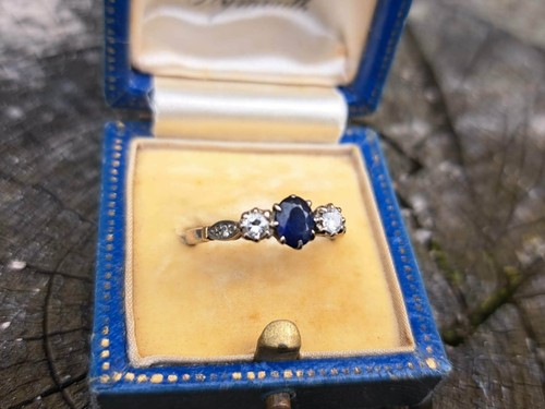 Vintage three stone blue - vintage,
