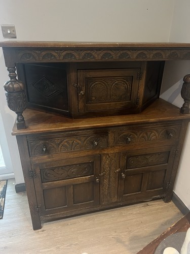 Beautiful jacobean style dark - jacobean,