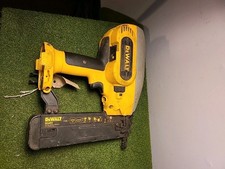 DeWalt 12V Second Fix Nail Gun