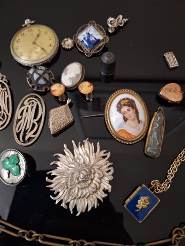 Antique jewellery - antique,