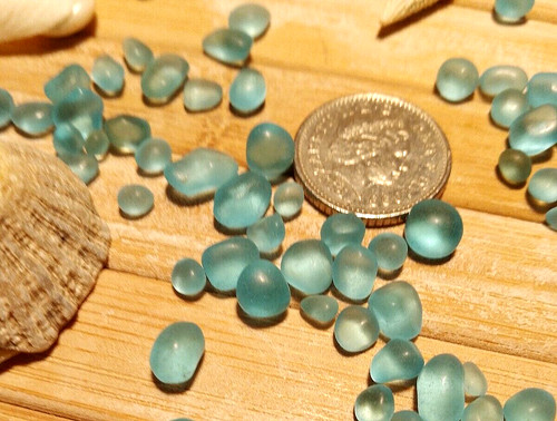 Small pieces 6mm aqua - pieces,