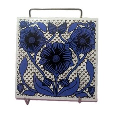 H&R Johnson Tile Floral Blue Pattern White Background Vintage England BU13.17