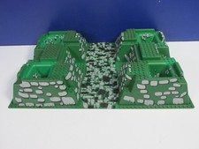 LEGO 3D KING CASTLE BASE 6098 raised BOARD 32 x 48 stud plate ROCK BRICK STONE