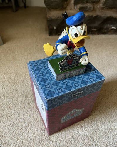 Walt disney showcase - showcase,