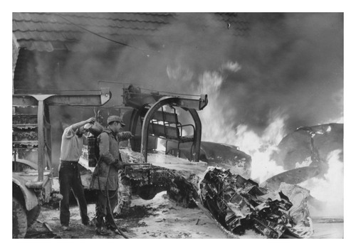P38 fighter plane crash - fighter,