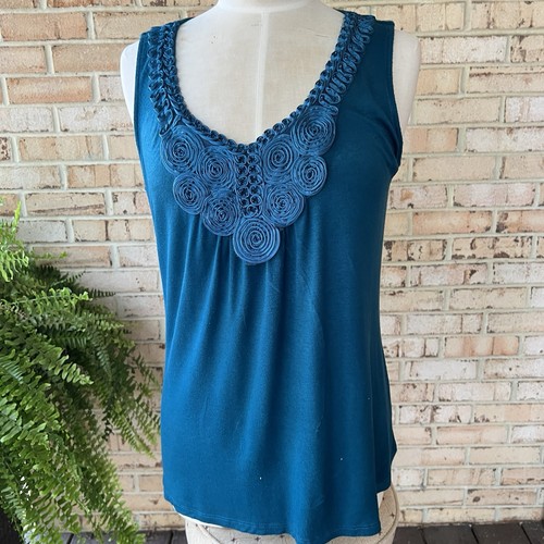 Rosette flower top - rosette, ribbon