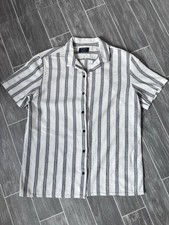 Men’s White And Black Stripe