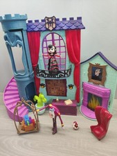 Hotel Transylvania Grand Lobby