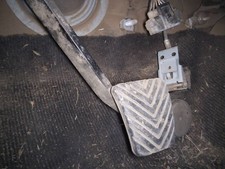 BRAKE PEDAL / 2389776 FOR
