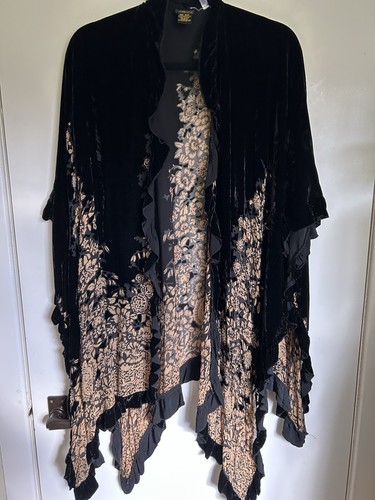Dream keeper collection shawl