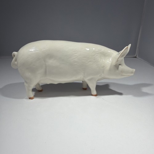 Beswick wall queen - ch,