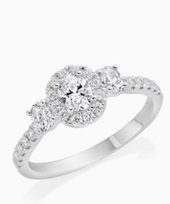 Platinum 0.90 ct Diamond Oval