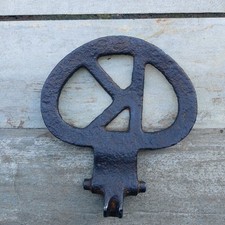 Vintage Cast Iron Cattle Farmyard Animal Automatic Watering Bowl Nose Lever K