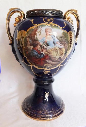 Royal vienna art pottery - royal, blue