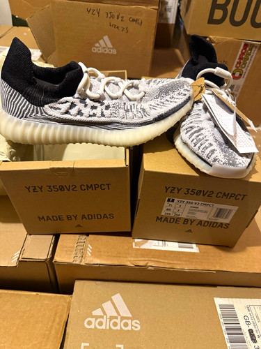 Adidas yeezy 350 - adidas,