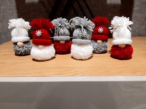 Handmade pom - handmade,
