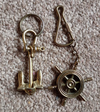 2 x Nautical Metal Keyrings - Retro Fisherman Ship's Wheel & Anchor