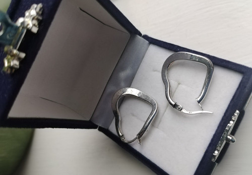White 9ct gold - white, 375