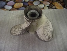 Yamaha outboard motor  40-60 HP  2 cylinder 2 stroke propellor Used.