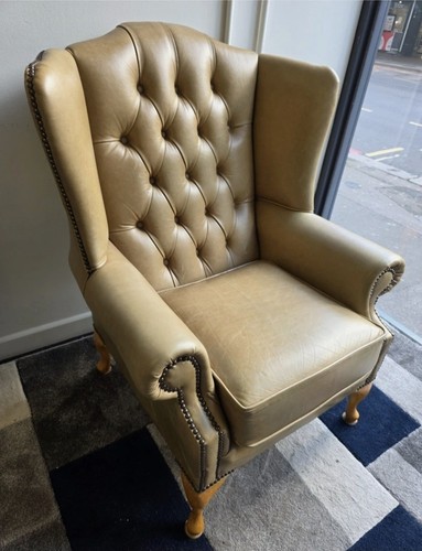 Cream chesterfield queen anne - cream,