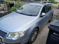 VW Passat 1.9TDI S, running