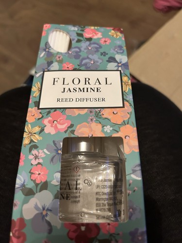 Jasmine floral reed diffuser - jasmine,