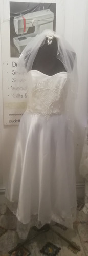 Tea length wedding dress - dress, size