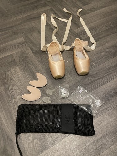 Bloch pointe shoes - bloch,