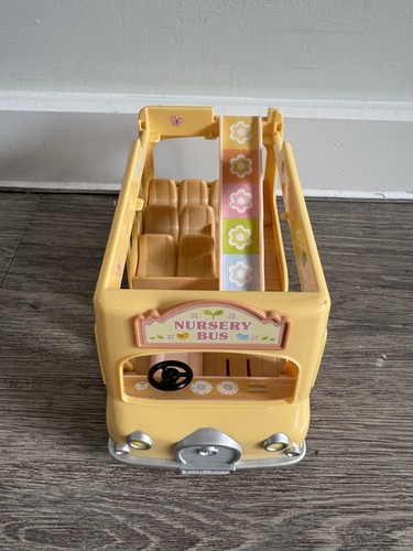 Sylvanian families nursery - families, bus