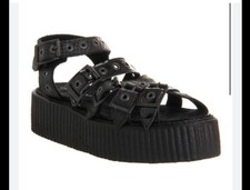 Underground Shoes Size 6