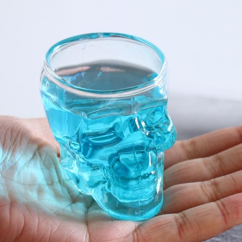 Crystal skull head - head, vodka