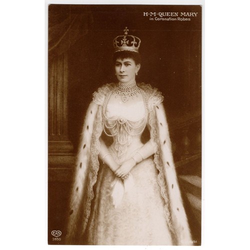 Queen mary coronation robes - queen, in