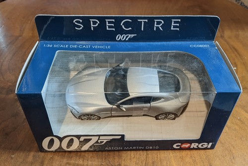 Corgi james bond 007 - james,