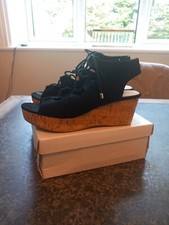 Redherring New Black Wedge