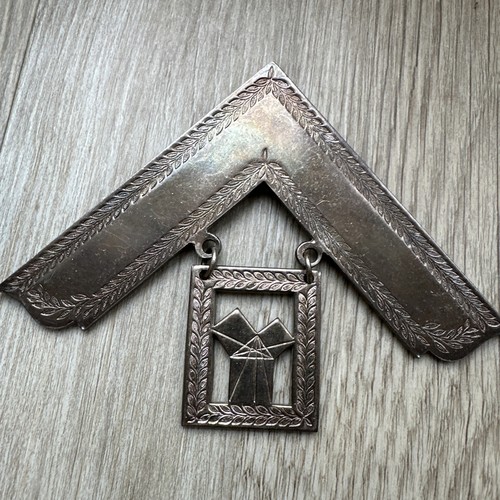 Vintage freemasons past master - freemasons,