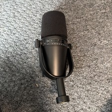 Shure MV7 Dynamic Microphone