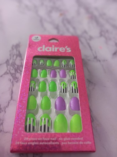 Pre glued false nails - glued,