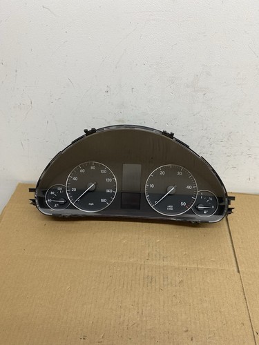 Mercedes class w203 - c,