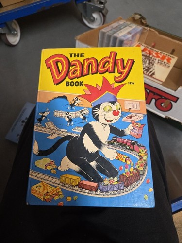 The dandy book 1976 - dandy,