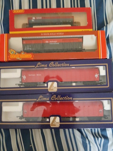 Railfreight wagons hornby - oo,