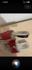 Vintage Red Cream Black